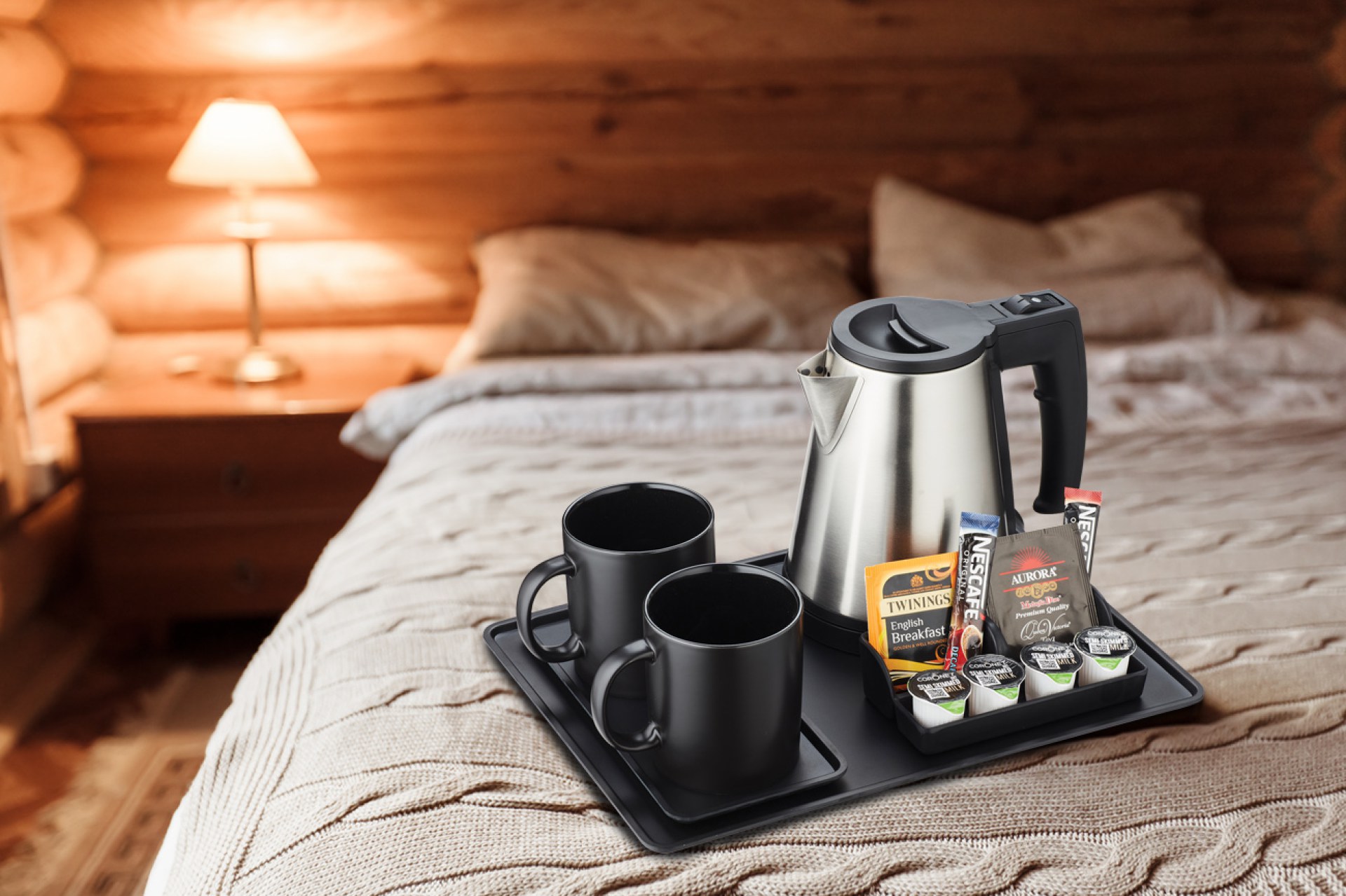 Hotelska soba i kupaonica